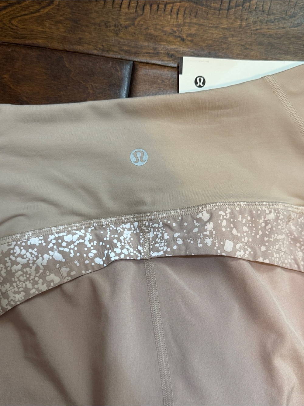 Lululemon✨ Hotty Hot High-Rise Shorts 3" Pink- Reflective size 6 - Picture 8 of 13